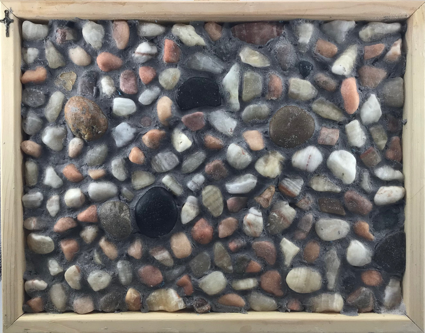 Shallow rock mosaic